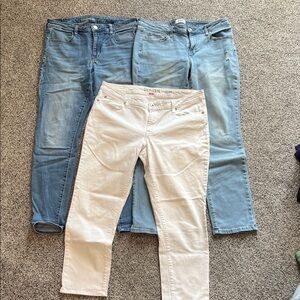 Women’s 14 Jeans Bundle - Blue and White
